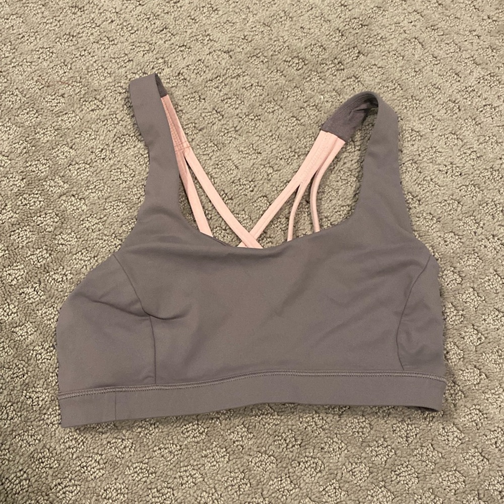 size 4 lululemon sports bra